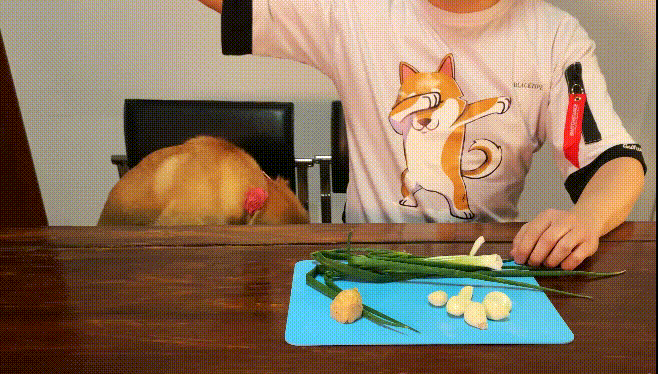 半成品方便菜与自己买菜哪个性价比高?下厨苦手在线展示!